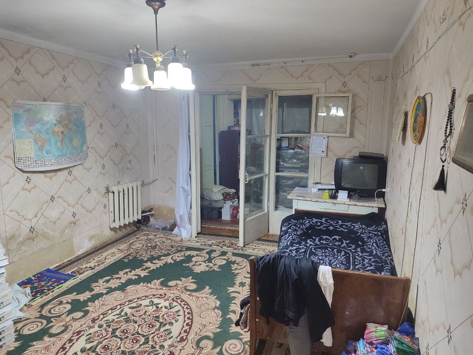 Продаётся квартира Чиланзар 24 квартал 2/1/4 два балкона, грузинка