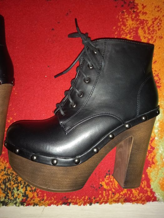 Botine cu toc de 12 cm și mărime 37