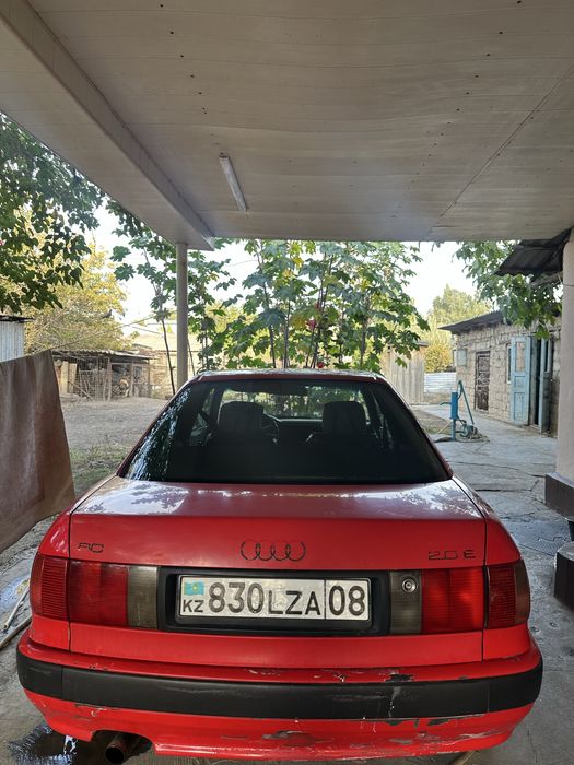 Audi b4 продам машину в отличном состояния
