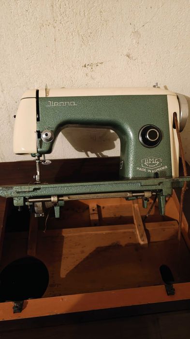 Mașină de cusut Ileana