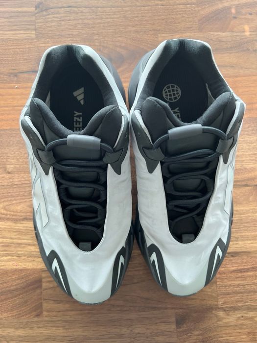 Adidas x Yeezy 700 nr 44.5 originali