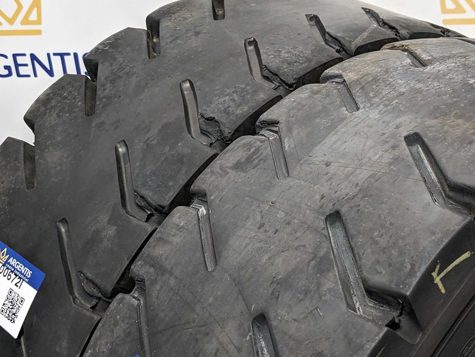 Pereche 2 anvelope 10.00/R20 Michelin (cod P100672I)