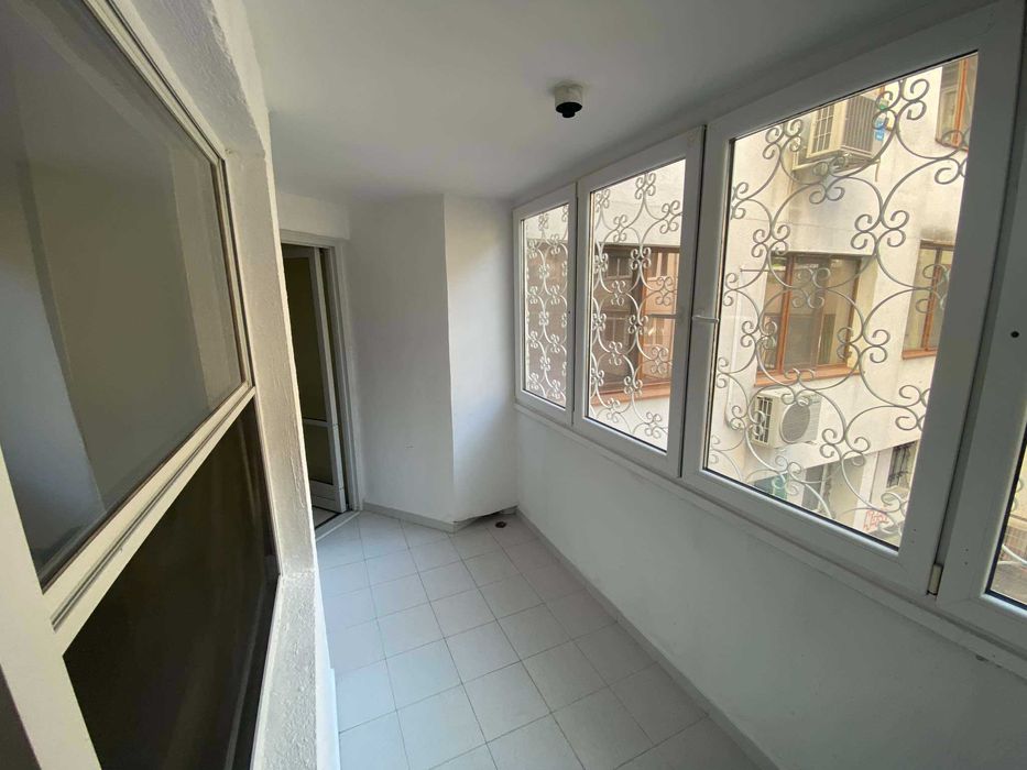 Продава се Многостаен апартамент в Варна, Център - 136 кв.м за 2280 €/кв.м - Снимка #16