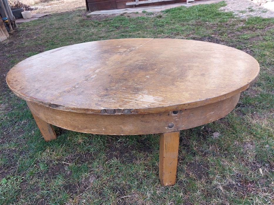 Продам стол (овальный)