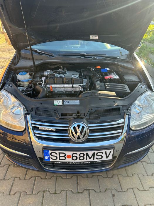 Vând auto WV Golf V , an FAB , 2009 , 1,9 D