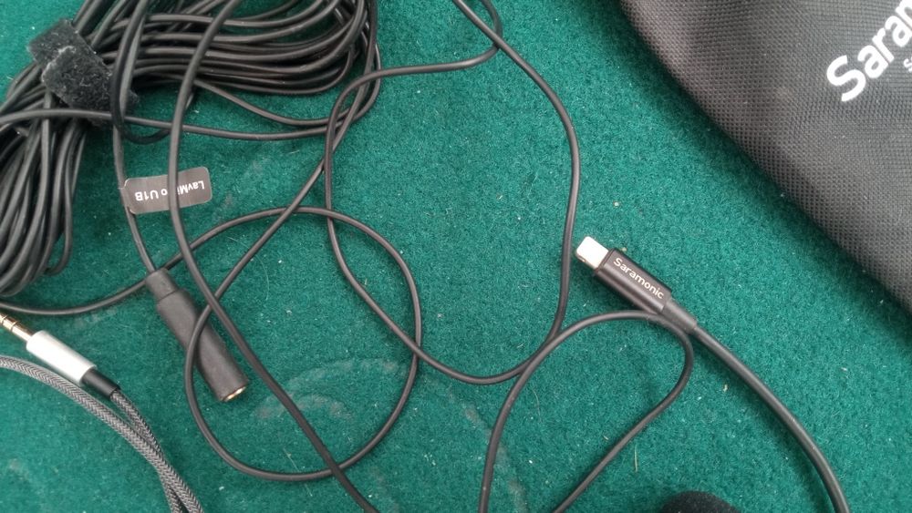 Микрофон Saramonic LavMicro U1B петличный