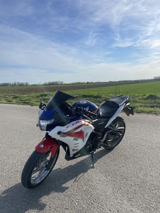 Honda cbr 250r 2011