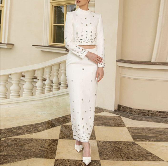 Костюм женский нарядный