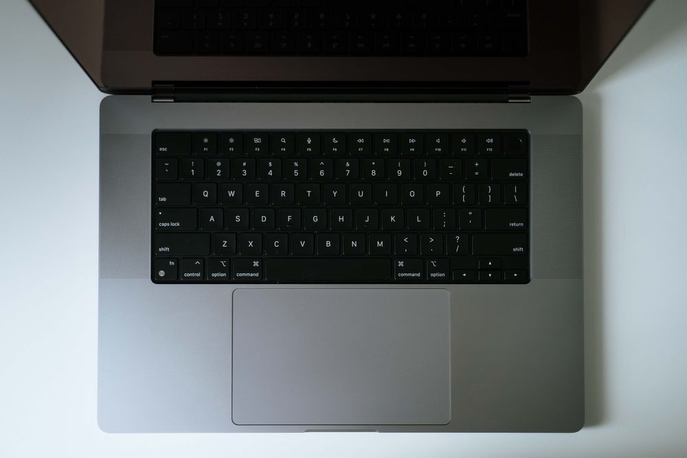 MacBook Pro M1 16" 16GB 1 TB