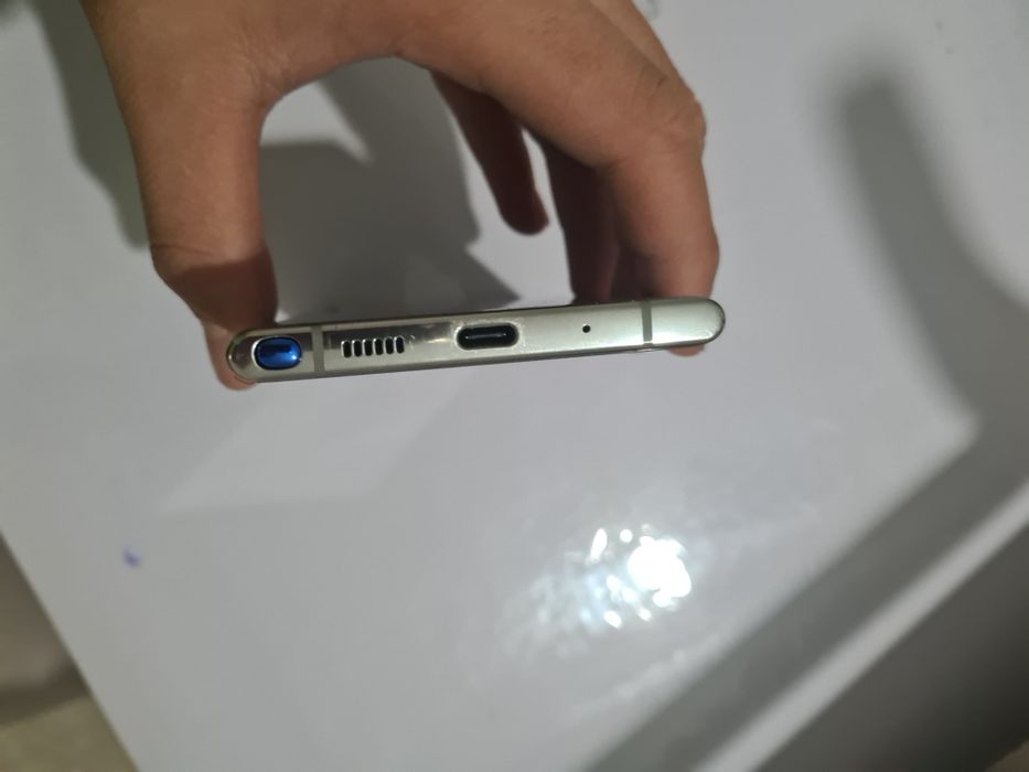 Продам самсунг нот 10+