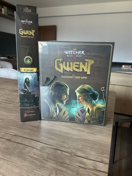 Настолна игра: Gwent The Legendary Card Game + Gamepad