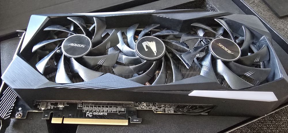 PLACA Video Nvidia Gigabyte Aorus RTX 3070 Master OC 8Gb RGB