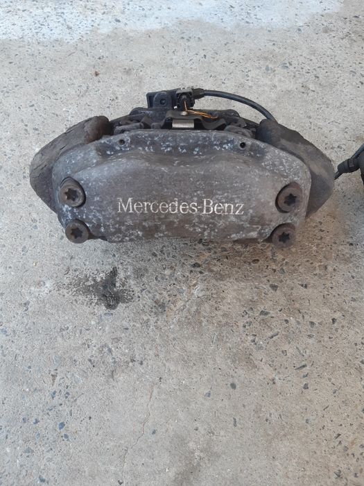Спирачни апарати 4 бутални Мерцедес w211