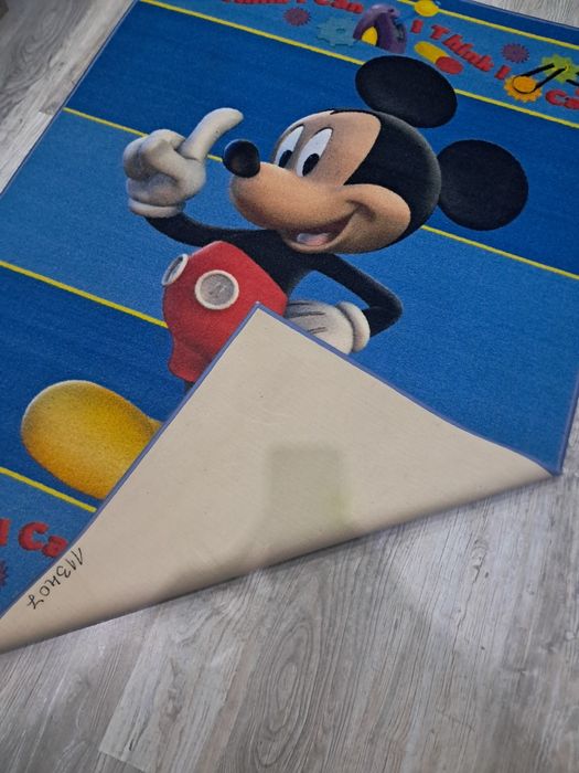 Килим с Мики маус