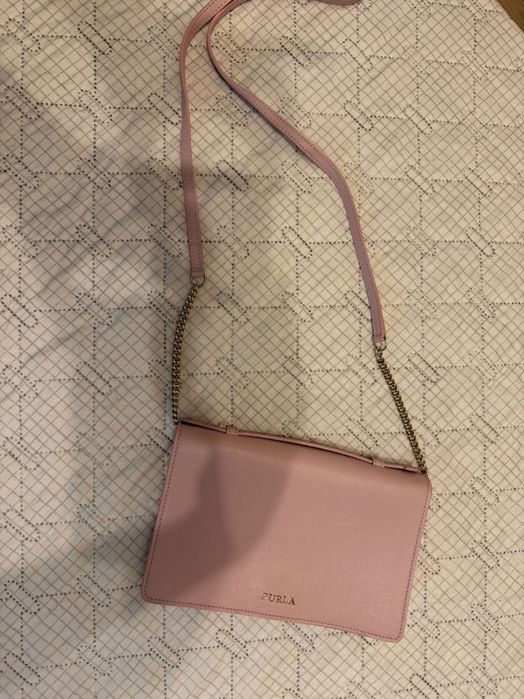 Чанта в розов цвят Furla