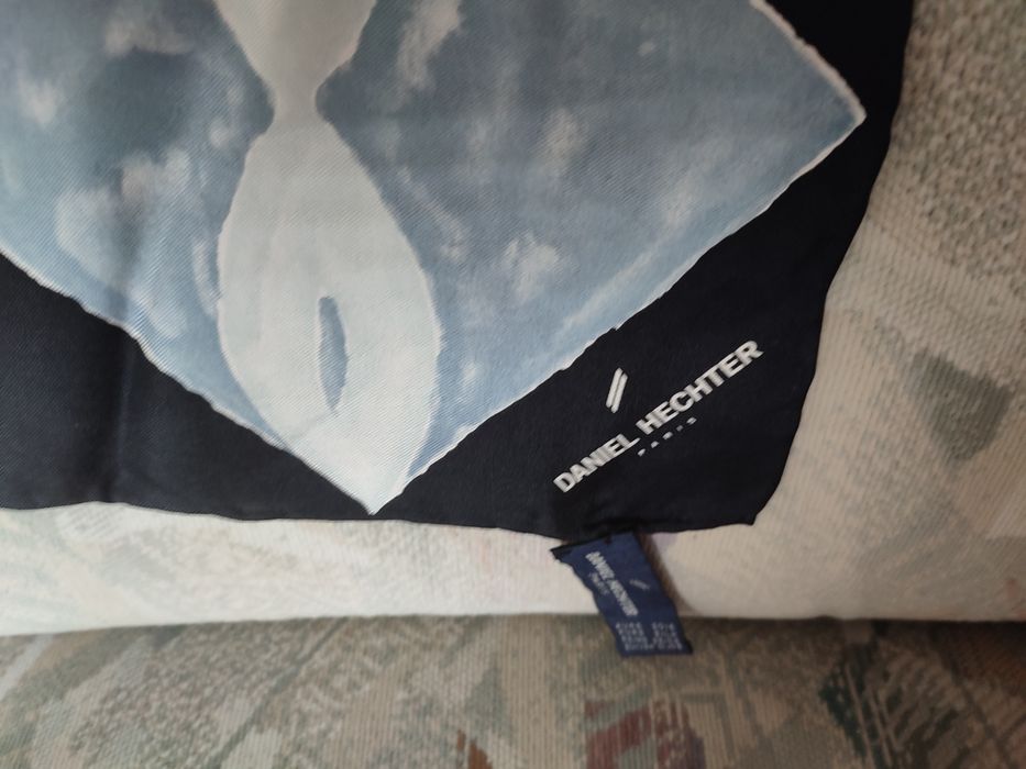 копринен шал Daniel hechter paris вносен испански вълнен шал