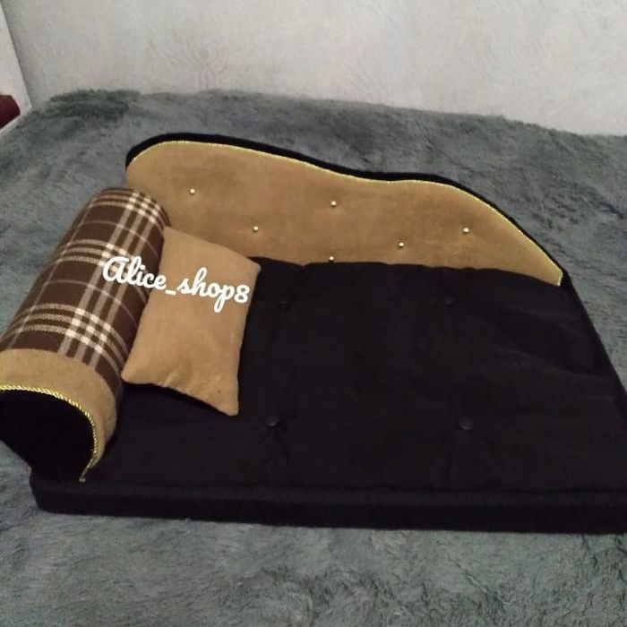 Лежанка для питомцев