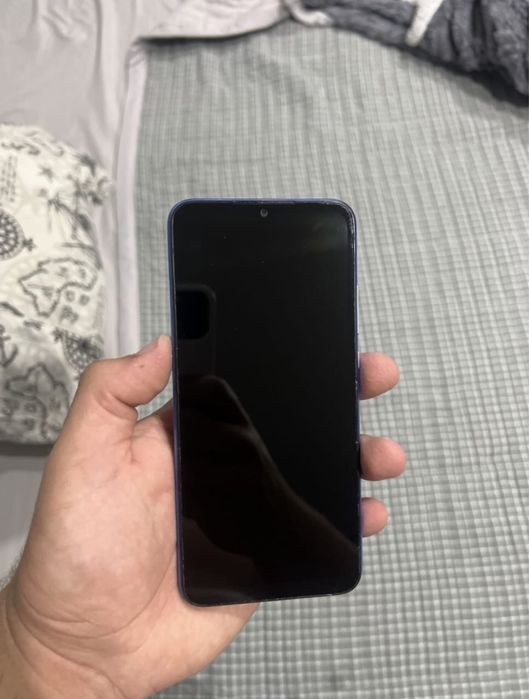 Продается телефон Redmi 10a