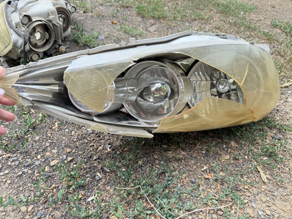 Фары на Toyota Camry 35