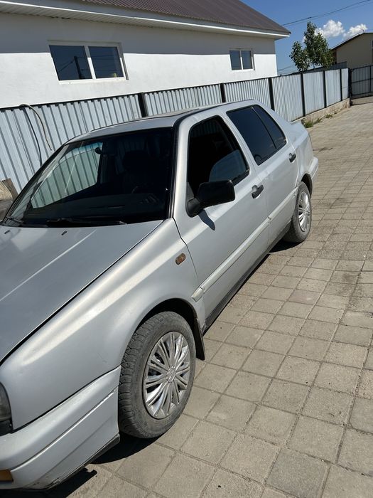 Продам машину вольцваген вента