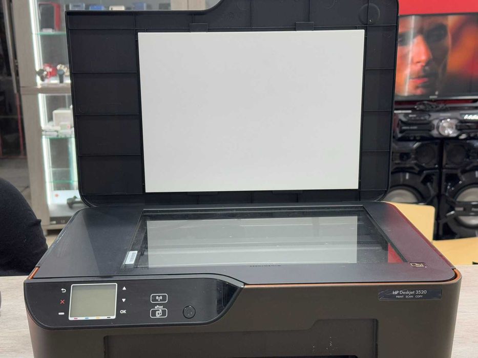 Принтер HP DeskJet 3520