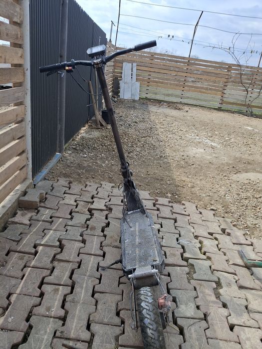 Dezmembrez Trotineta electrica kugoo g2 pro