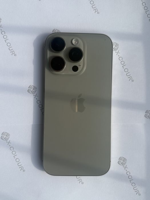 Продам айфон 16 про