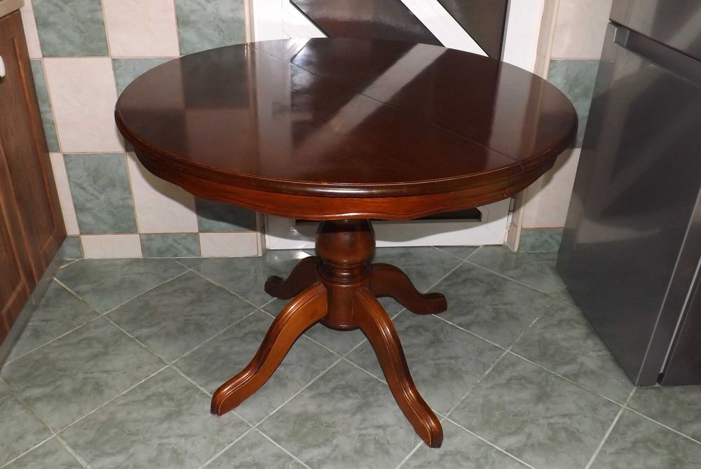 MASA EXTENSIBILA de sufragerie, pentru 4 sau 6 persoane, lemn masiv, Made in Germany, PERFECTA STARE