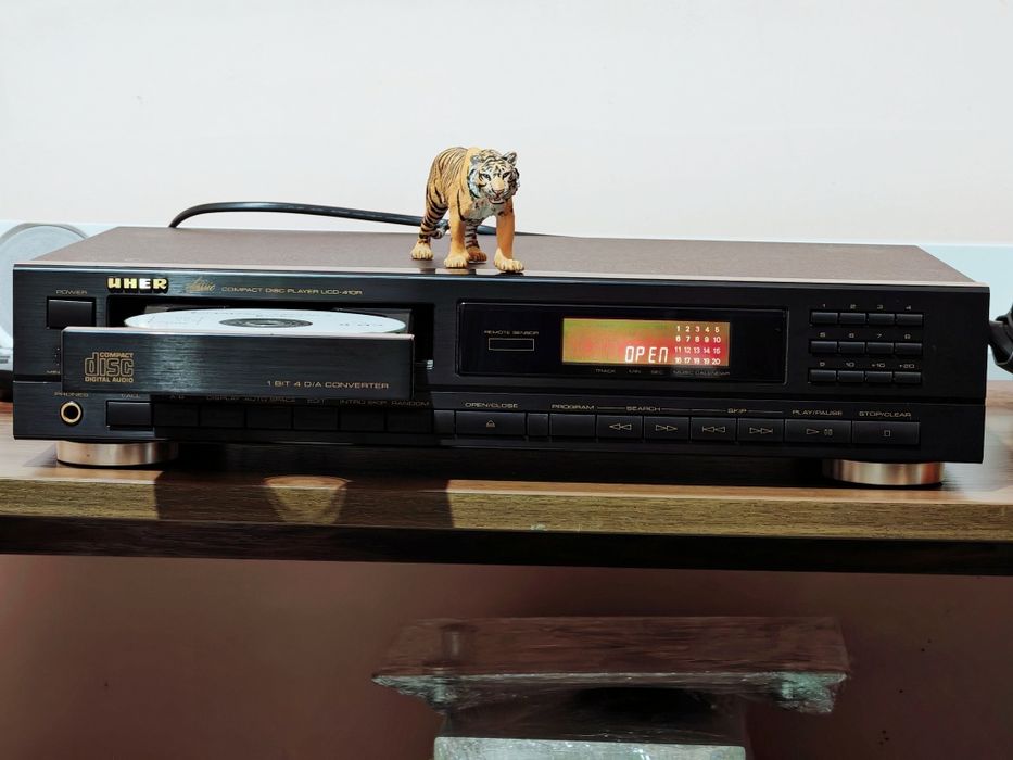 Uher UCD-410R. Cd player de înaltă clasă. Impecabil. Preț fix !