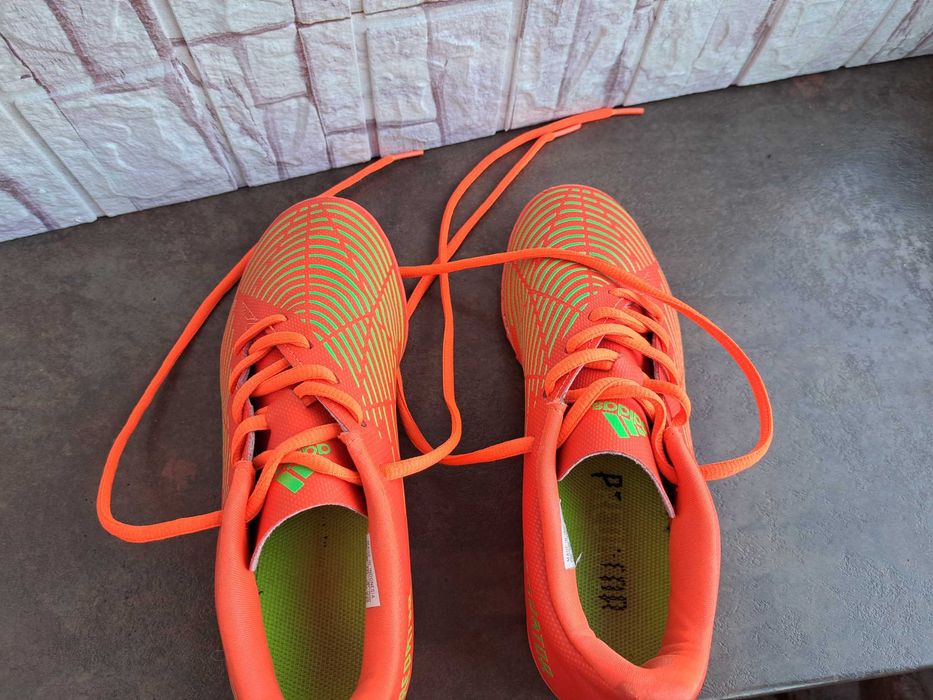 стоножки за момче,кецове,футболни обувки,Adidas,ном39,5,адидас,мъжки
