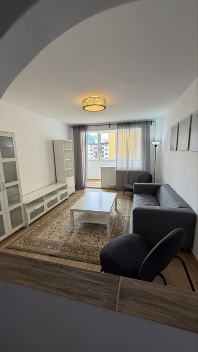 Inchiriez apartament 2 camere proaspat renovat