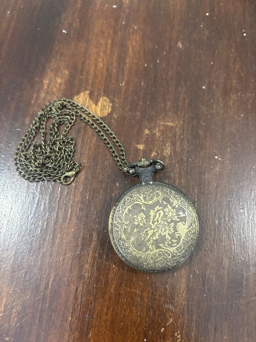 Продавам лот от джобни часовници