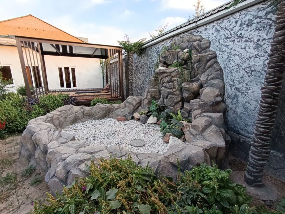 Участок 6 соток с двухэтажным домом 10 комнат Бектемир