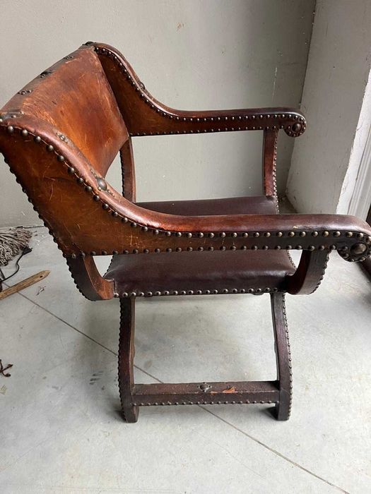 Scaun Savonarola antic!
