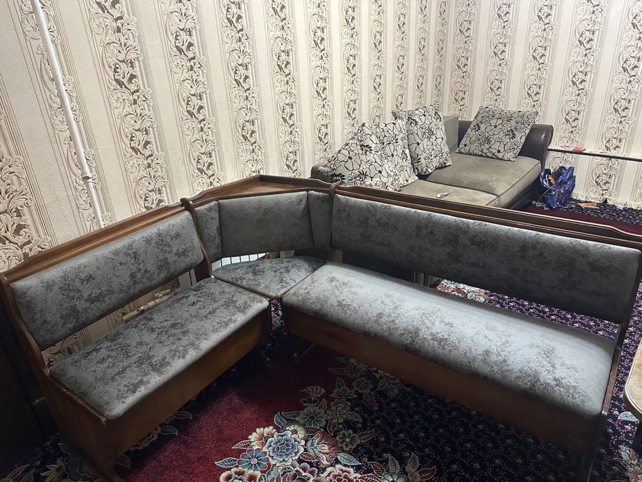 Уголок сотилади срочно