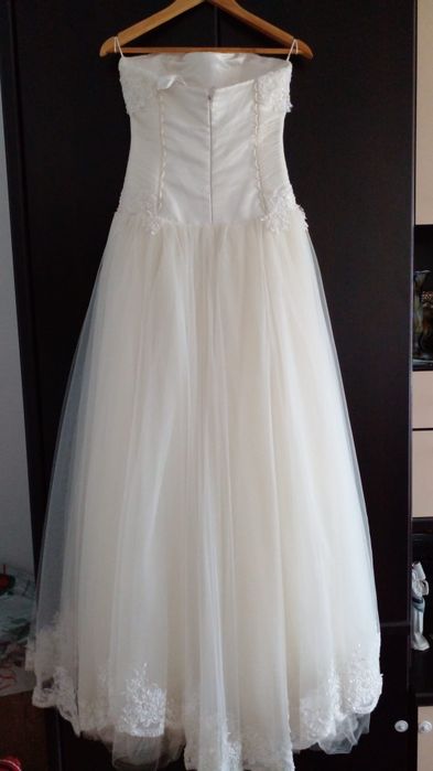 Rochie mireasa ivory
