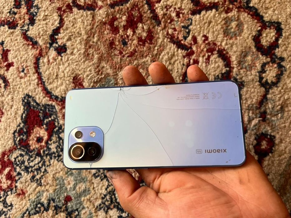 Продам телефон samsung a53 ,mi 11lite