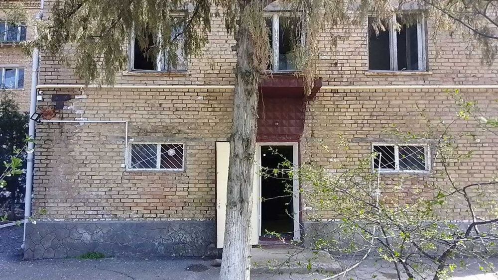 Продается нежилое помещение 180 кв.м  в Лесосклад