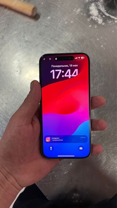 Iphone 15 pro с гарантией