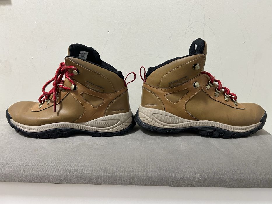 Продам трекинговые ботинки Columbia