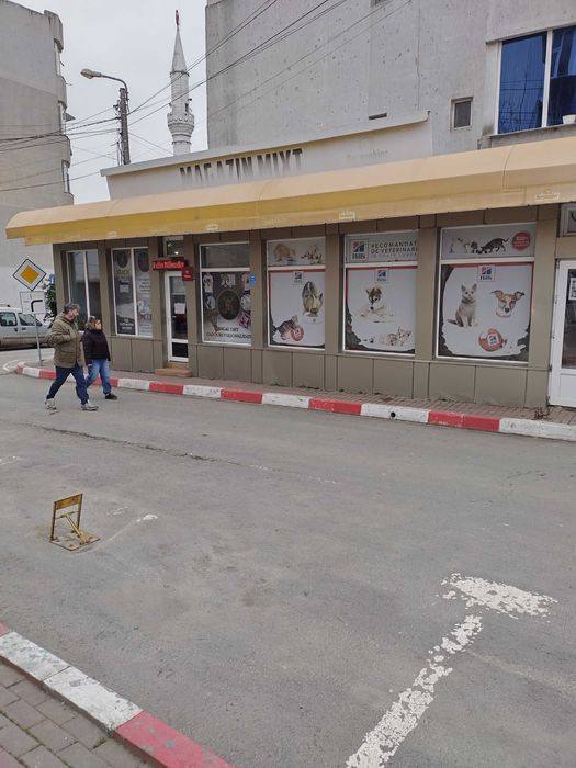 Vand (110 mp) sau inchiriez (cca 90 mp) un spatiu comercial