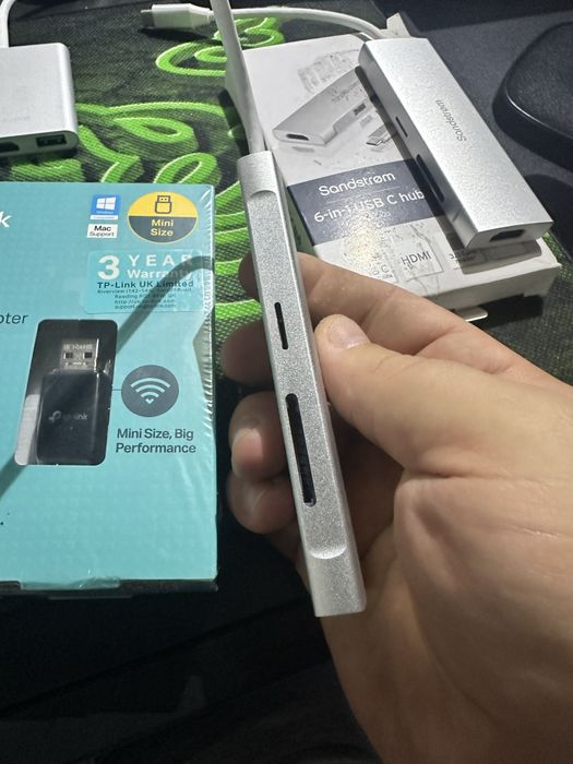 4x adaptoare usb C sau tunderbolt  (dongle)