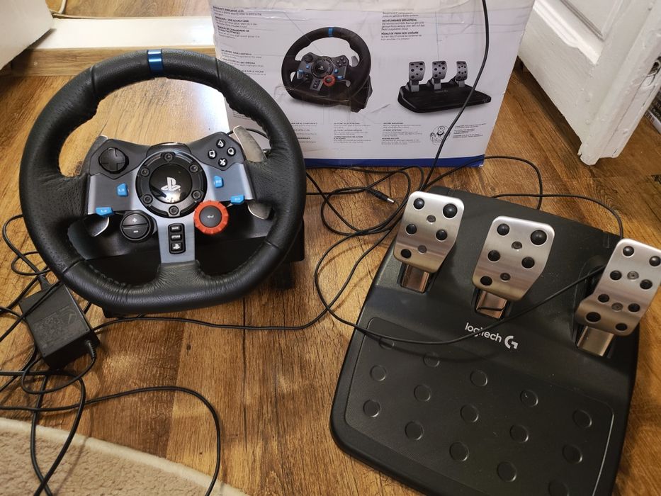 Volan Logitech G29 (Pedale incluse) compatibil PC / PS5 / PS4