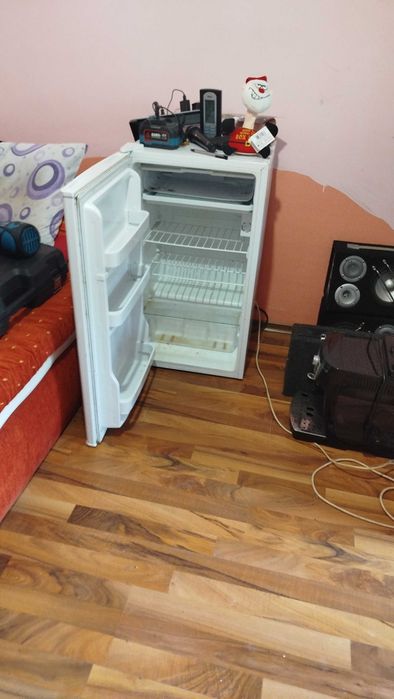 Хладилник в добро състояние
