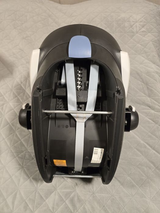 Cybex Aton B Бебешко столче за кола