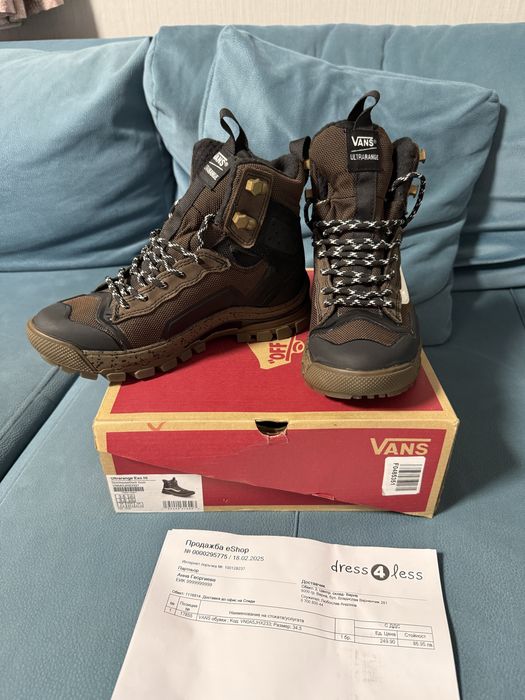 Чисто Нови Обувки(Зимни) за момче Vans