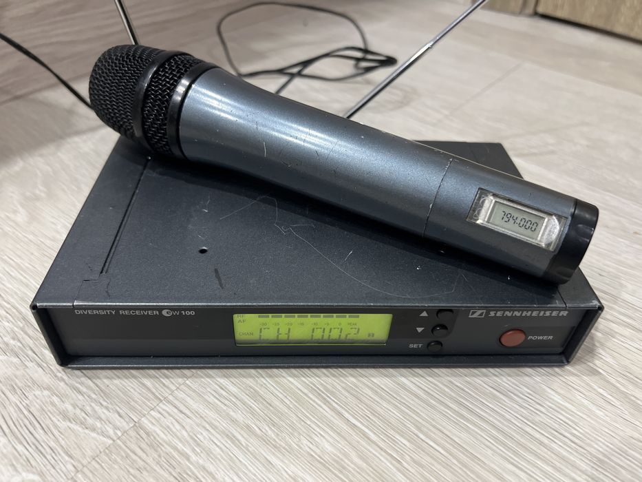 Microfon Sennheiser EW100
