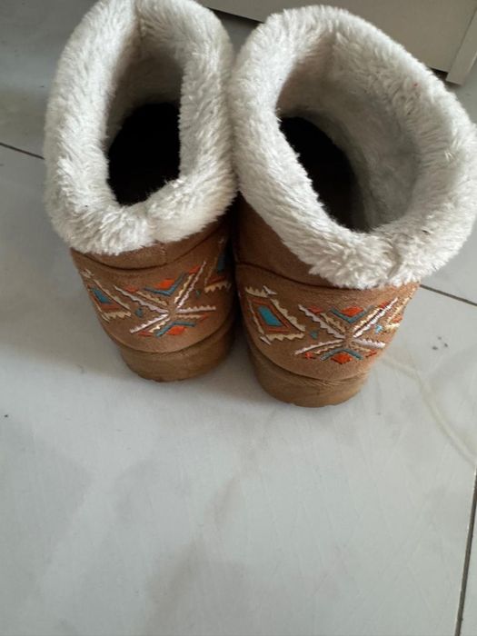 Обувь  уги зимние