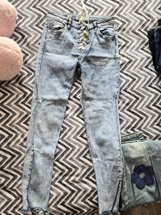 Алеса Zara Pause Guess