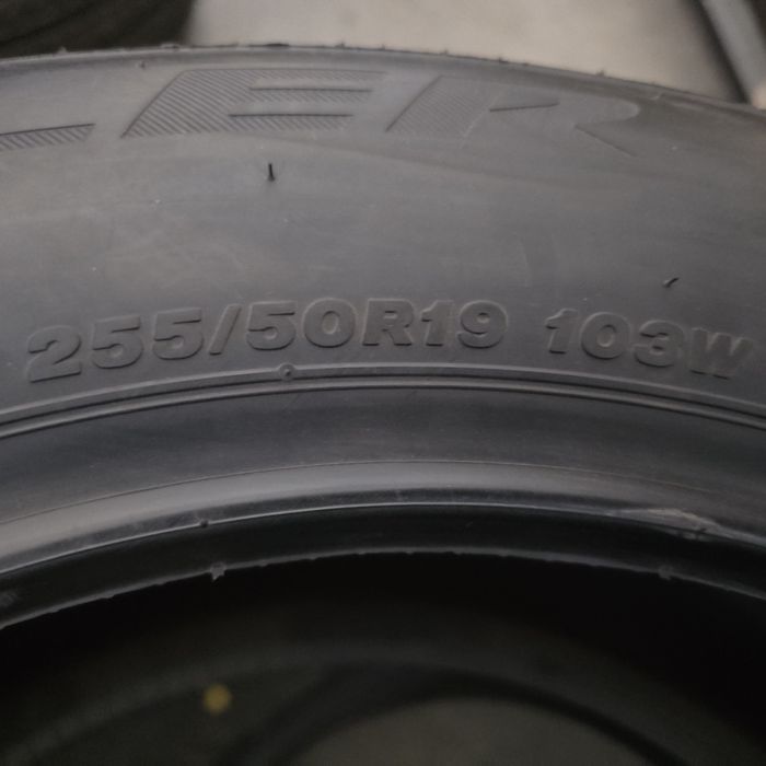 Anvelope turism noi vara Bridgestone  255 50 19